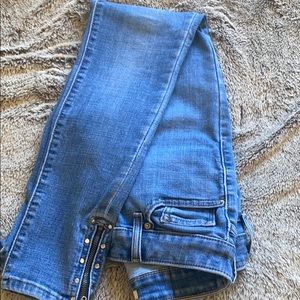 Levis size 24 style 711 skinny